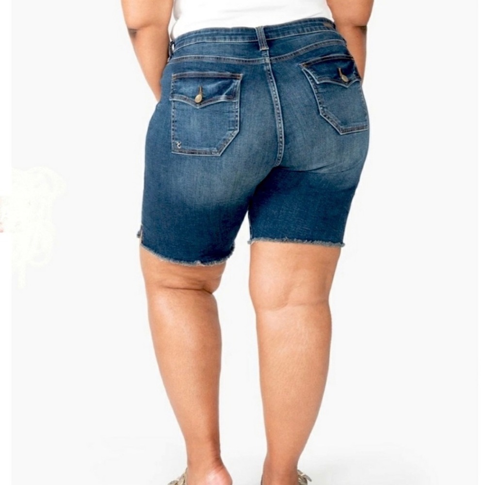 KUT from the KLOTH Jeans Women's DISTRESSED Bermuda Shorts Plus Size 22W NWT